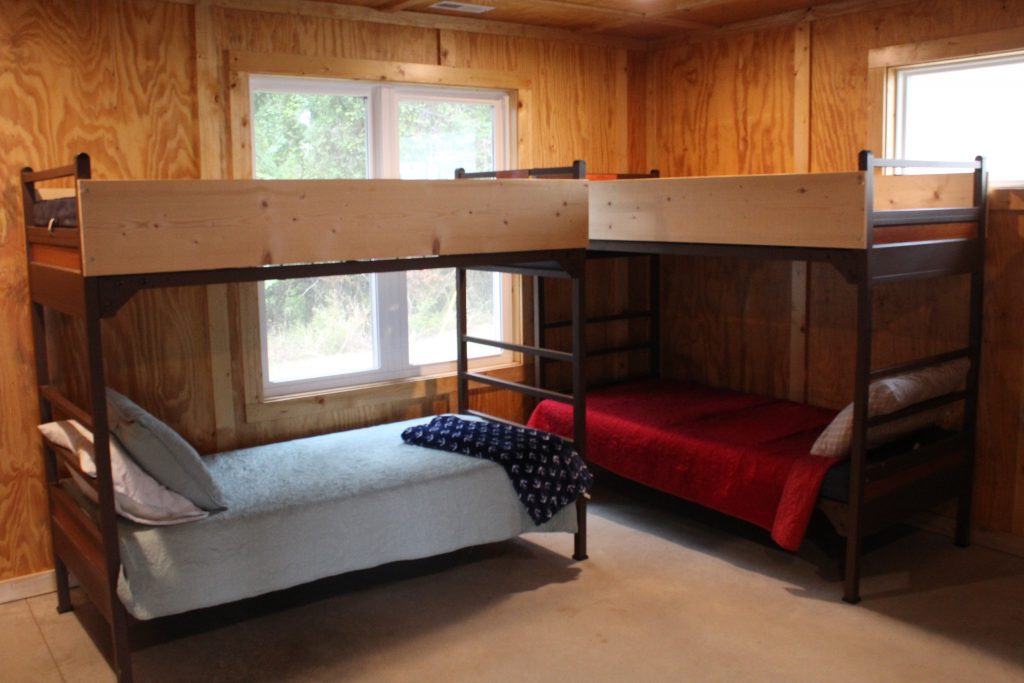 Room style in Perry, Cabin 5 and 6